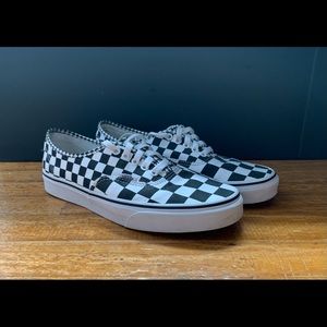 Men’s authentic vans (Size 10)